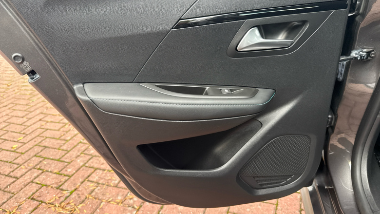 Peugeot 208 1.2 PureTech 100 Allure 5dr Petrol Hatchback